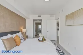 Luxury High rise Heart Bellevue - Image 4