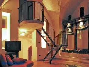Comfortable House with Fenced Garden - Surano - Fireplace - Image 2