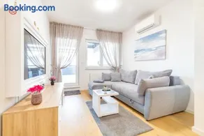 LILY apartment - Flexible SelfCheckins 48- Luxury- Extra big terrace with jacuzzi - Image 1