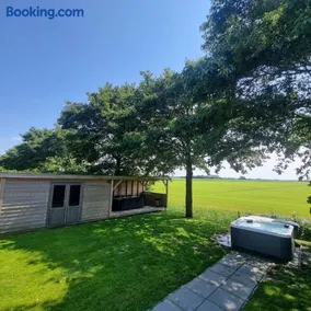 Luxus Familienvilla mit Jacuzzi & Sauna 2 - Image 1