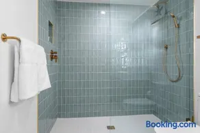 Downtown Miami 2BR-2BA Panoramic City Views - Image 3