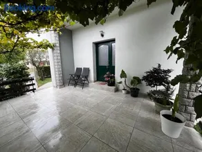 The Green Door Apartment - Center, Terrace & Free Parking - Image 3
