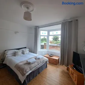 Huge 4 bed in the heart of Kettering - Image 5