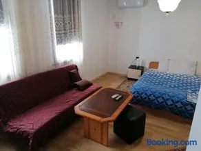 Shumata Guest House - Image 5
