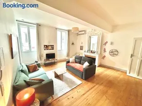 Apt 1 ch en Centre ville d'Auch, Spacieux, Facile de se garer, 1er ét - Image 1