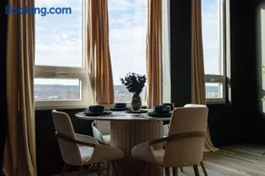 Luxe 1br- Free Parking-King Bed - Image 3