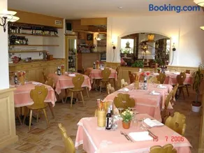 Hotel Sciatori - Image 1