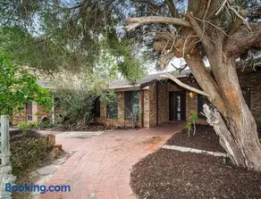 20 OFF Affortable Long Stay 4 Queen Bed House Near Uni City Swan River - Image 2