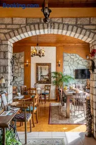 Semeli Guesthouse - Image 1