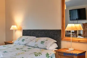 Finest Retreats - No1 Gladys Orchard - Image 5