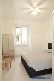 Testaccio Old Rome Apartment - Image 3