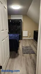 4 Bedrooms 7 Person Sleeper - Image 4