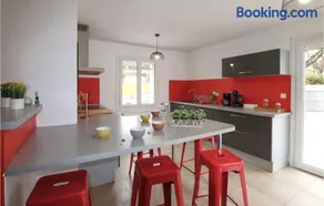 Awesome Home In Malataverne - Image 4