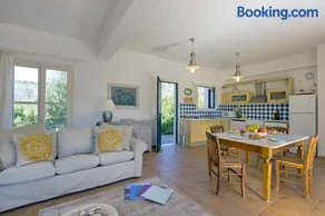 Loutsa Villa - Image 4