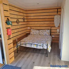 The Posh Bothy 2 - Image 4