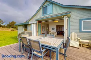 Elk Rock Beach Cottage - Image 2