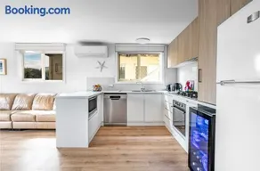Metres from the Beach, Outdoor Area, Spacious - Image 3