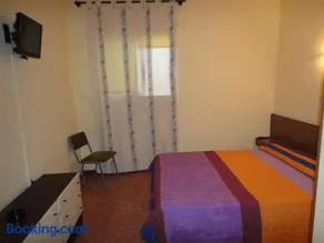Pensión Restaurante Llançà - Image 5