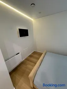 13 New Airport Apartment - Image 5