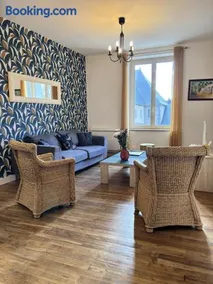 Grand Gîte Vivonne 8 personnes, Terrasse, Confort, babyfoot - Image 2