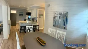Tybeeland Steps to the Beach with Oceanviews, Beachside of Butler Ave - Image 2