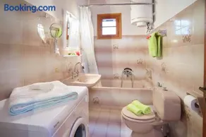 ALEX & ADA'S DREAM HOUSE IN FISCARDO - Image 5