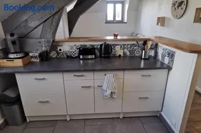 apt cozy refait à neuf à 5min du centre ville - Image 3