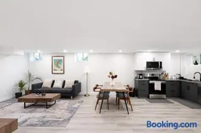 Spacious 1BR Basement w Parking -30 mins to Downtwn TO - Image 4