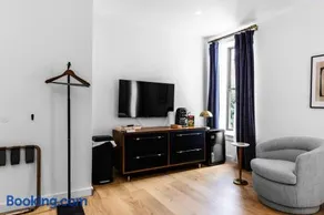 Historic BLDG, Coffee Shop, FAST Wi-Fi, Room # 207 - Image 3