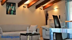 Zigouris House - Image 2