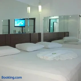 Ele e Ela Motel (Adult Only) - Image 1
