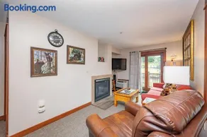 A218 One Bedroom Standard View - Image 2