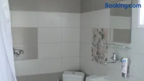Daskalov Bungalows - Image 4
