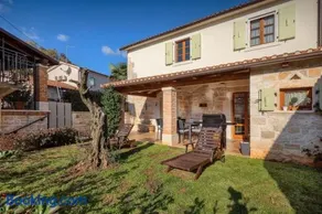 Rustic villa Banko with grill in Tinjan - Image 1