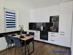Luxury Apartments Bernardyńska Domki 1, 2 Free Parking - Image 3