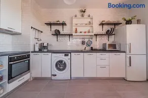 Holiday Apart 1 - Image 5