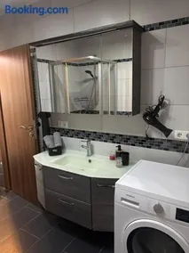 Single apartment, centrally located, renovated and modernized - Image 1