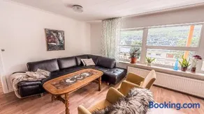 VILLA ORANGE - Spacious piano home in Klaksvik - Image 4