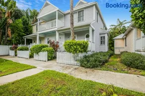 DK12 Harbor Villa 7103 - Image 3