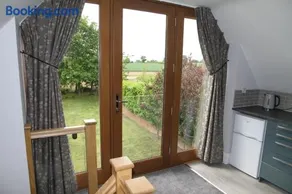 Superb Stokesby Barn Apartment - Norfolk Broads & Norwich - Image 3