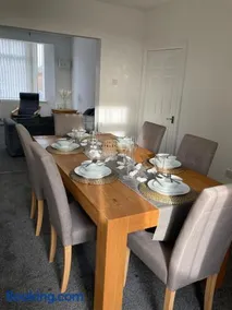 Cheshire Home Stays - Image 3