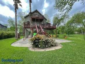 The FARM House - Image 1