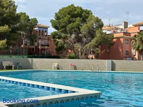 Apartment near La Zenia Boulevard & Playa Flamenca Beach - Image 3