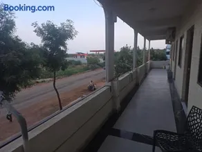 Shri sai palace family restorent and lodge - Image 4