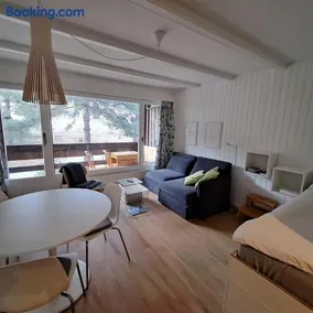 Le Flocon Studio in Ovronnaz close to the baths - Image 1