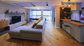 Hexagonal Design Apartment - Image 3