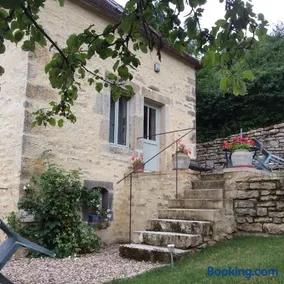 La Tour, Flavigny sur Ozerain - Image 3