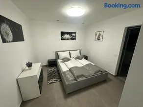 Fram Apartments - Image 2