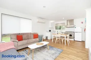 Dunsborough Cosy Cottage - Image 3