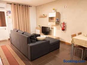 Comfortable House in Marinhas + Garden and Sea View. - Image 3